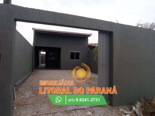 Sobrado à venda no bairro Balneário Leblon - Pontal do Paraná/PR