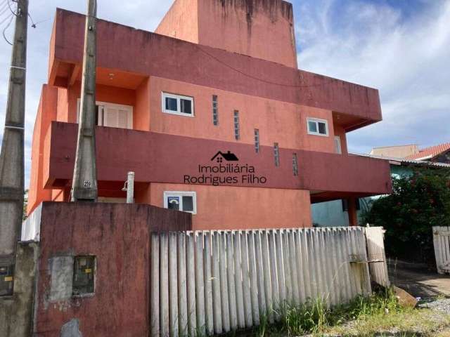 Casa à venda no bairro Balneário Cambiju - Itapoá/SC