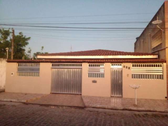 Casa com 2 dormitórios à venda, 70 m² por R$ 190.000 - Municípios - Santa Rita/PB