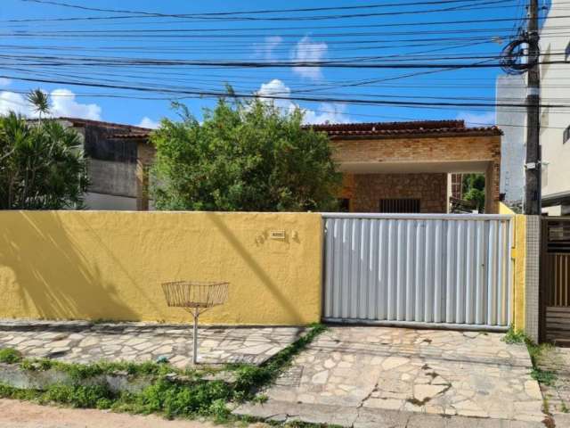 Casa com 4 dormitórios à venda, 200 m² por R$ 650.000,00 - Altiplano Cabo Branco - João Pessoa/PB