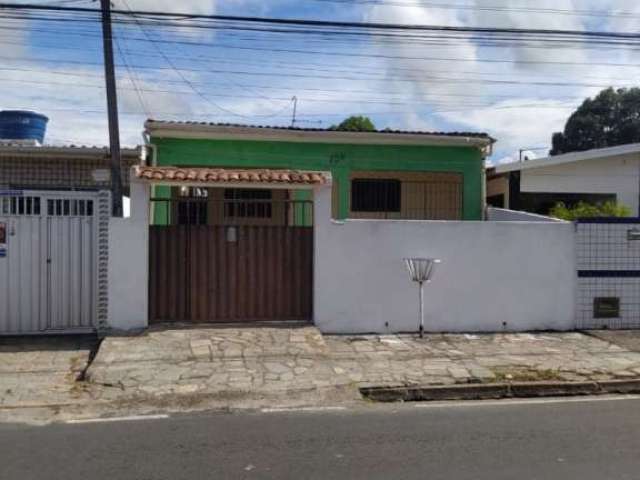 Casa com 2 dormitórios à venda por R$ 230.000 - Jardim Planalto - João Pessoa/PB