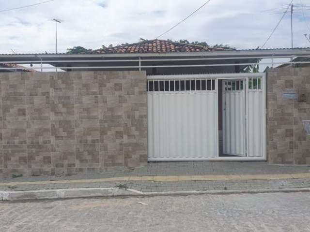 Casa com 2 dormitórios à venda por R$ 300.000 - Ernesto Geisel - João Pessoa/PB
