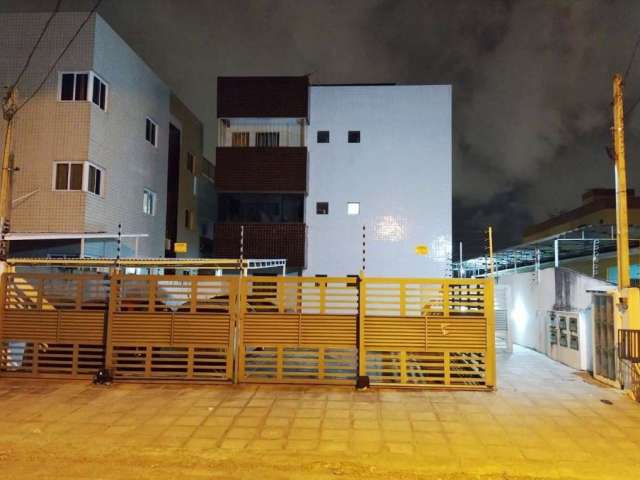 Apartamento com 2 dormitórios à venda, 53 m² por R$ 190.000,00 - Água Fria - João Pessoa/PB
