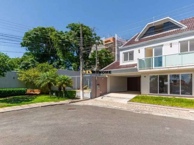 Sobrado com 3 dormitórios à venda, 243 m² por R$ 899.000,00 - Boqueirão - Curitiba/PR - SO0144