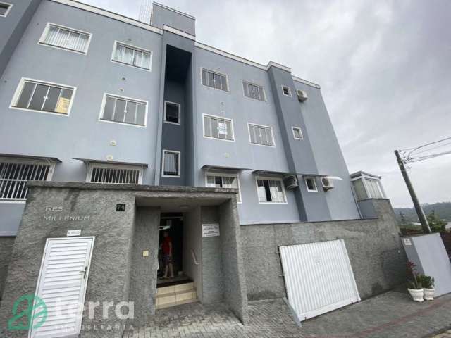 Apartamento com 2 quartos para alugar no Tapajós, Indaial , 58 m2 por R$ 1.050