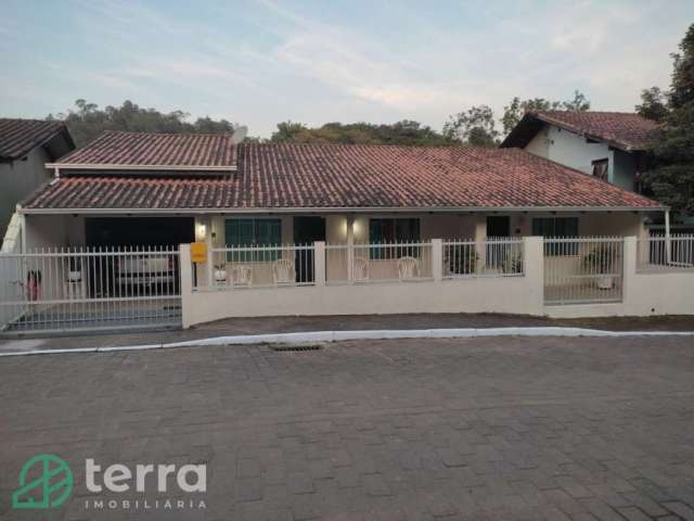 Casa com 2 quartos à venda no Encano do Norte, Indaial , 220 m2 por R$ 450.000