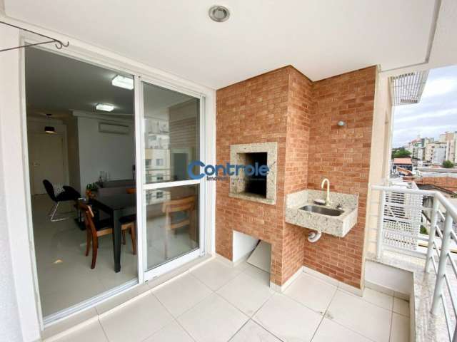 Apartamento c/ 02 dormitórios, sendo 01 suíte, no Bairro Abraão, Florianópolis/SC