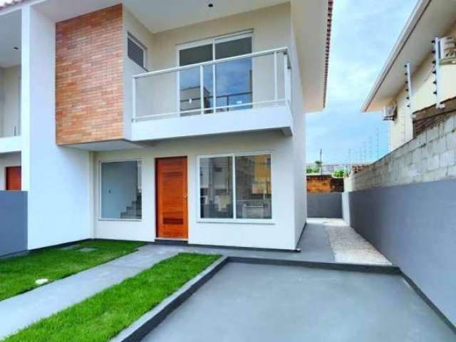 Sobrado com 2 dormitórios à venda, 80 m² por R$ 410.000,00 - Serraria - São José/SC