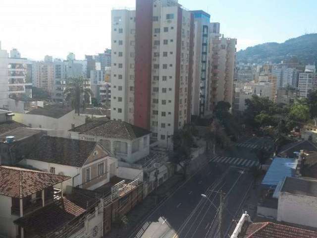 Apartamento com 4 dormitórios, Centro Florianópolis