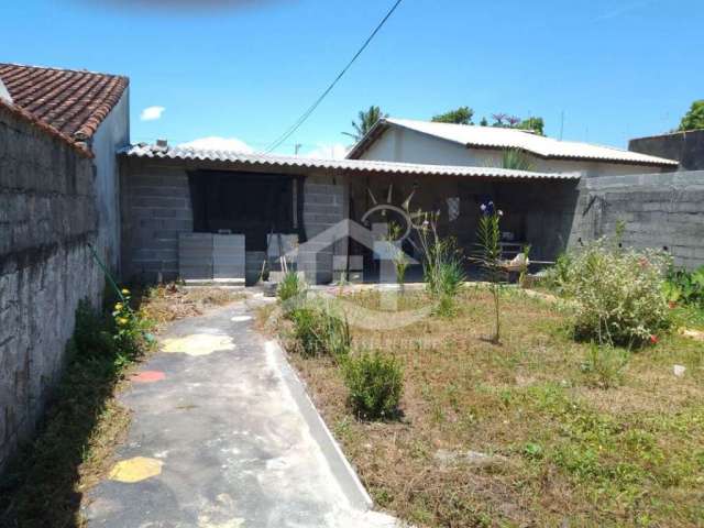 Casa - Térrea  no bairro Maria Helena Novaes, 500 metros da praia, Peruíbe-SP