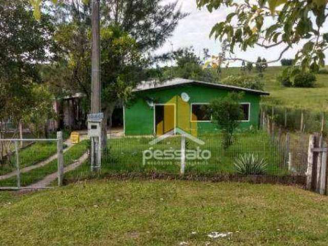 Casa com 2 dormitórios à venda, 60 m² por R$ 265.000,00 - Centro - Glorinha/RS
