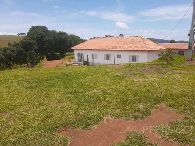 Fazenda com 3 salas à venda na Estrada do Guiné, 150, Zona Rural, Monte Sião, 145 m2 por R$ 780.000