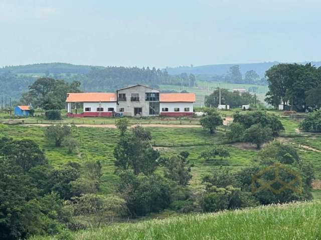 Fazenda com 6 salas à venda na Estrada Municipal Mombuco Mbc-030, S002, Vila Nova, Mombuca, 35000 m2 por R$ 1.915.000