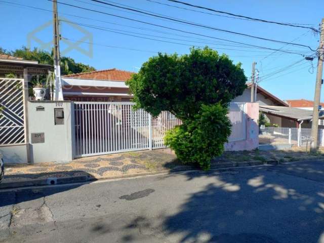 Casa com 4 quartos à venda na Rua Gervásio José Marchiori, 117, Castelo, Valinhos, 150 m2 por R$ 695.000
