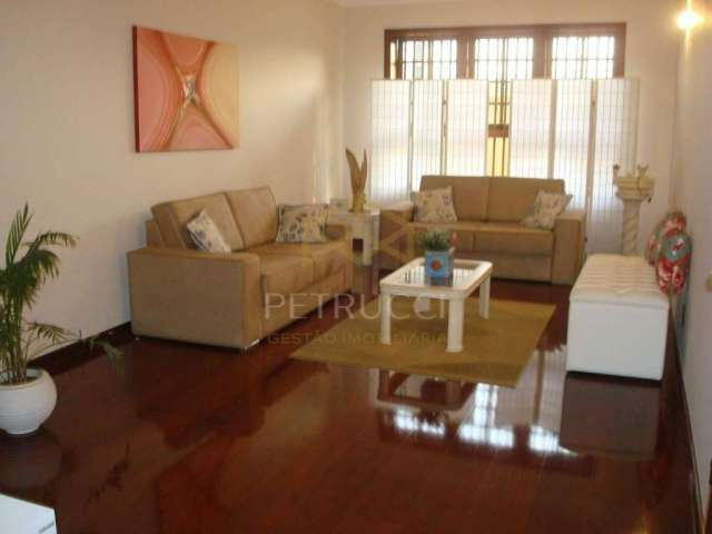 Casa com 3 quartos à venda na Rua Dona Luísa de Gusmão, 517, Vila Nogueira, Campinas, 351 m2 por R$ 1.395.000