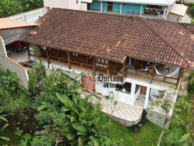 Casa com 4 dormitórios à venda, 180 m² por R$ 970.000,00 - Enseada - Ubatuba/SP