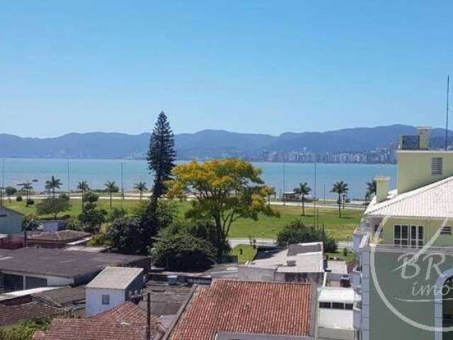 Vendo Espetacular apartamento em Balneário Estreito Florianópolis SC de três dormitórios sol da manha e vista mar de todas as peças