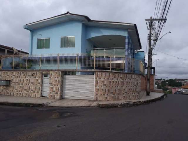 Casa com 3 quartos à venda na Beco Crisanto Jobim, 26, Petrópolis, Manaus, 200 m2 por R$ 430.000