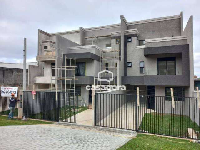 Sobrado com 3 dormitórios à venda, 130 m² por R$ 630.000,00 - Uberaba - Curitiba/PR