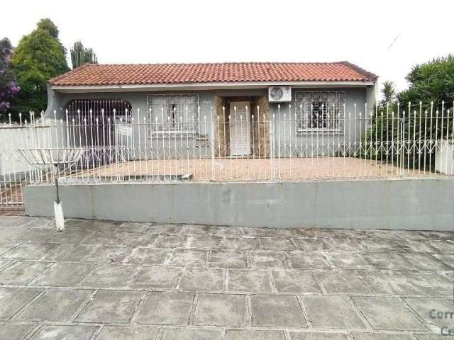 (PERMUTA) Casa a venda duas casas no mesmo terreno região central de São José dos Pinhais  PR