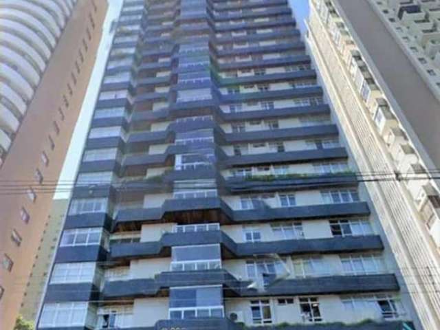 Apartamento 04 quartos sendo 02 suítes, 02 vagas, andar alto no Bigorrilho em Curitiba PR