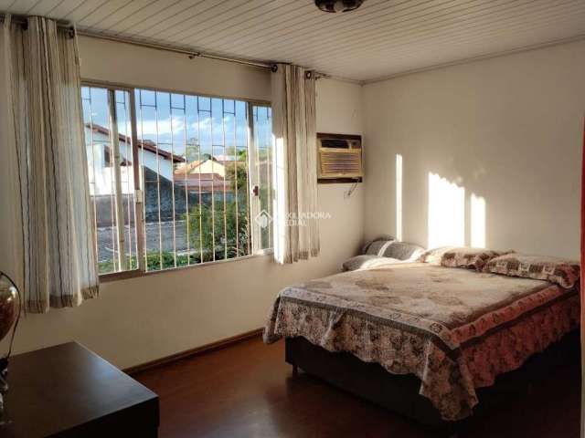 Casa com 3 quartos para alugar na Rua Coronel Ricardo Machado, 80, Marechal Rondon, Canoas, 240 m2 por R$ 4.950