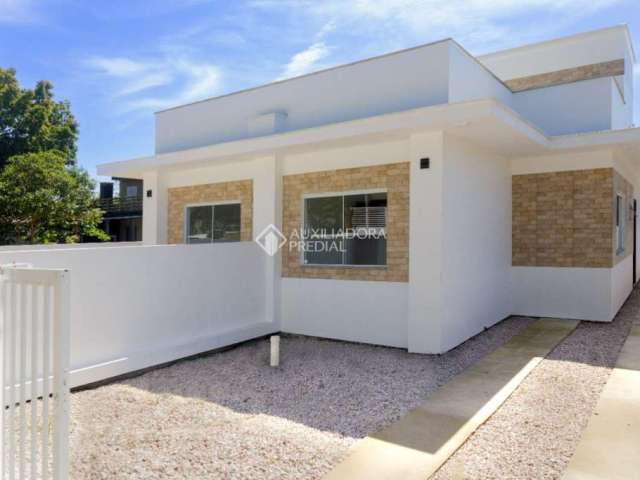 Casa com 2 quartos à venda na 7, 104, Lot. Praia de Ibiraquera, Imbituba, 61 m2 por R$ 360.000