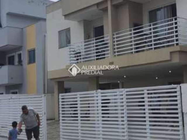Cobertura com 2 quartos à venda na Rua Artimimo Nostrani, 588, Ribeirão da Ilha, Florianópolis, 73 m2 por R$ 530.000