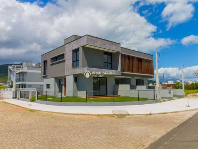 Casa com 3 quartos à venda na Rua Cambuí, 26, Ribeirão da Ilha, Florianópolis, 140 m2 por R$ 1.260.000
