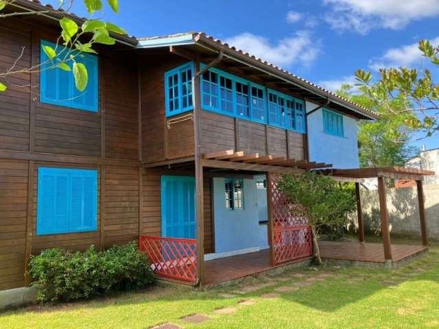 Casa com 4 quartos à venda na Servidão Hermínio Santos, 210, São João do Rio Vermelho, Florianópolis, 250 m2 por R$ 730.000