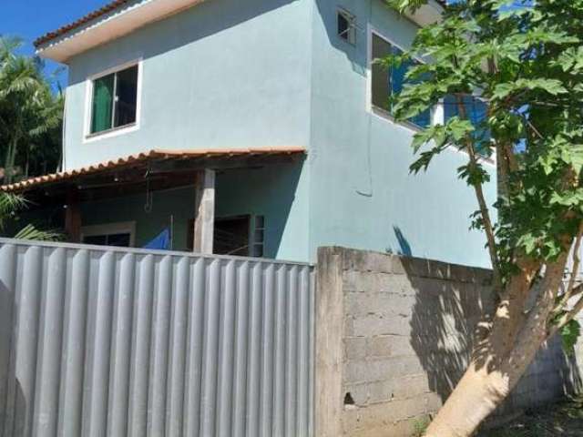 Casa para Venda em Guaramirim, Quati, 2 dormitórios, 1 suíte, 1 banheiro, 1 vaga