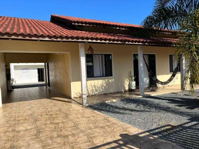 Casa para Venda em Guaramirim, Ilha da Figueira, 3 dormitórios, 1 banheiro, 2 vagas