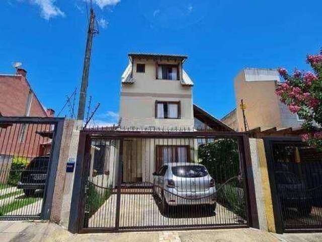 Casa com 3 dormitórios para alugar, 182 m² por R$ 6.592,00/mês - Espírito Santo - Porto Alegre/RS