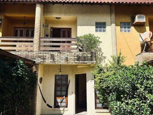 Casa com 3 dormitórios para alugar, 169 m² por R$ 2.920,00/mês - Hípica - Porto Alegre/RS