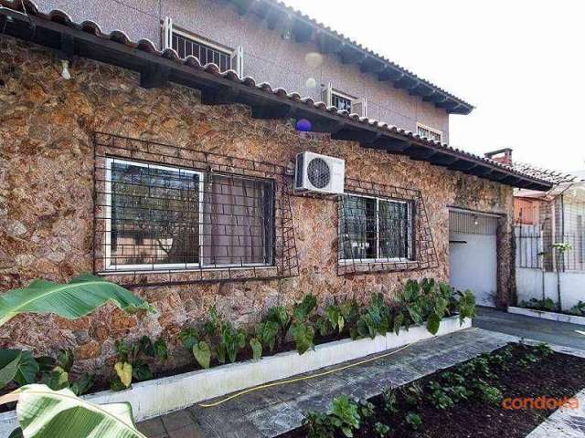 Casa com 2 dormitórios para alugar, 200 m² por R$ 3.000,00/mês - Cristal - Porto Alegre/RS