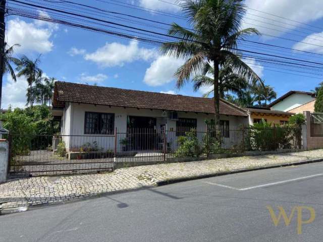 Terreno à venda na Rua Humaitá, 369, Bom Retiro, Joinville por R$ 495.000