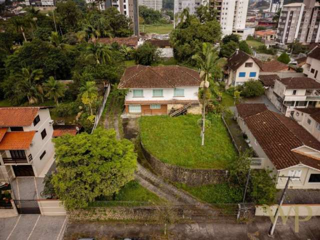 Terreno à venda na Rua Porto União, 159, Anita Garibaldi, Joinville por R$ 2.400.000
