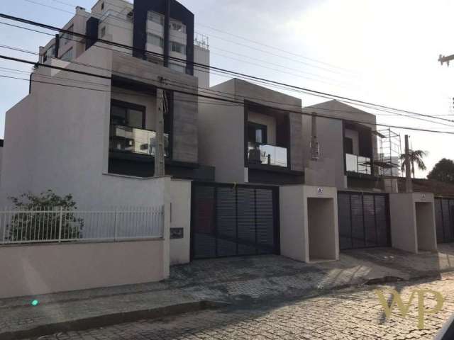 Casa com 3 quartos à venda na Rua Prefeito Aristídes Largura, 156, América, Joinville por R$ 972.000