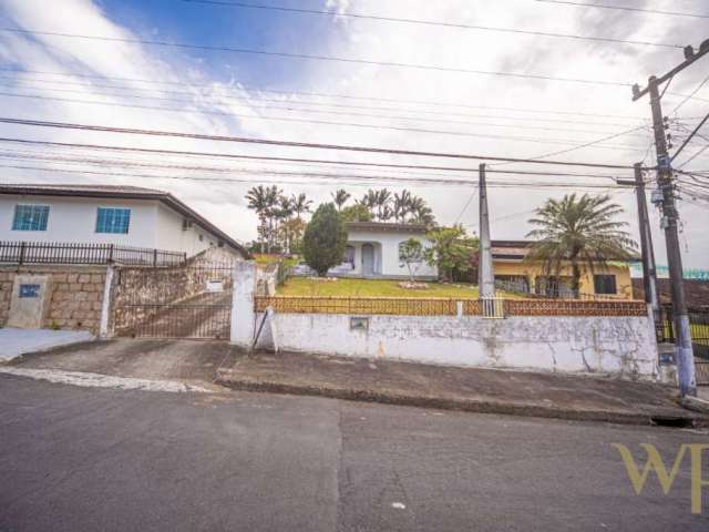 Terreno à venda na Rua Carlos Schroeder, 81, Floresta, Joinville por R$ 570.000
