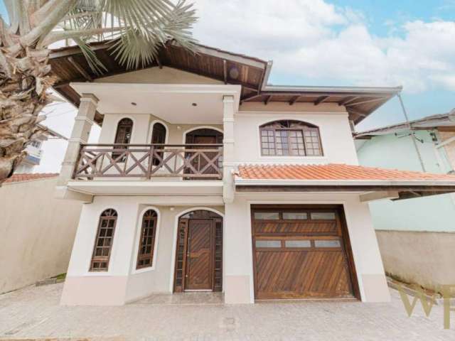 Casa com 4 quartos à venda na Rua Carlos Ropelatto, 38, Guanabara, Joinville por R$ 799.000