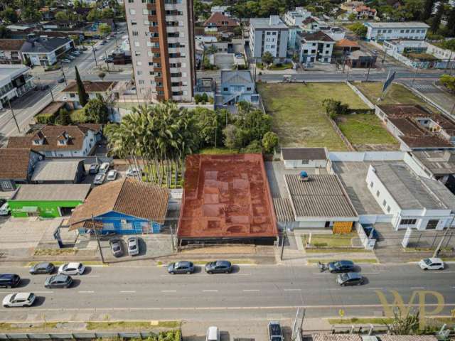 Terreno à venda na Rua Timbó, 633, América, Joinville por R$ 1.395.000