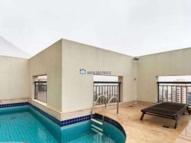 Apartamento de cobertura piscina privativa, lazer de clube com quadra de tênis e piscina com raias