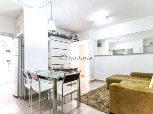 Apartamento com 2 dormitórios no Campo Belo | 47 m² | Mobiliado | 1 vaga | Aeroporto de Congonhas