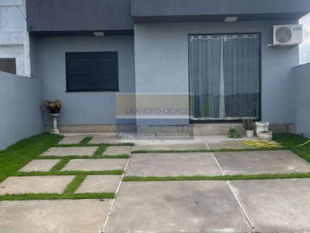 Casa de condomínio 2 dormitórios à venda no Bairro Vila Augusta com 80 m² de área privativa - 2 vagas de garagem