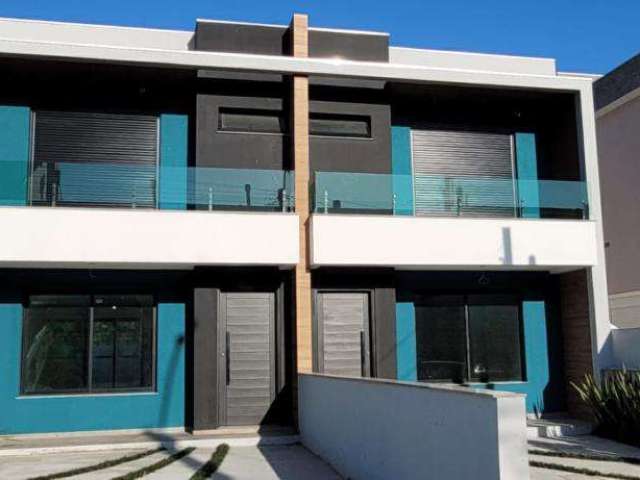 Casa 3 dormitórios à venda no Bairro Alto Petrópolis com 125 m² de área privativa - 2 vagas de garagem