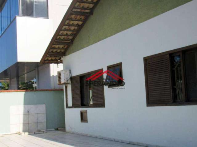 Casa com 4 dormitórios à venda, 219 m² por R$ 990.000,00 - Centro - Itapoá/SC