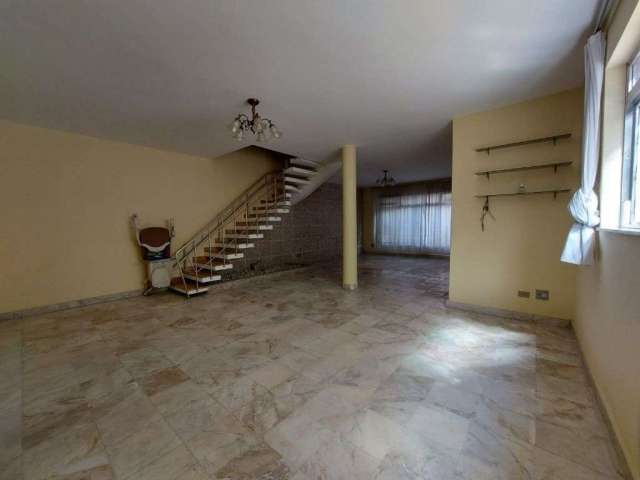 Casa com 3 dormitórios à venda, 330 m² por R$ 1.800.000,00 - Gonzaga - Santos/SP
