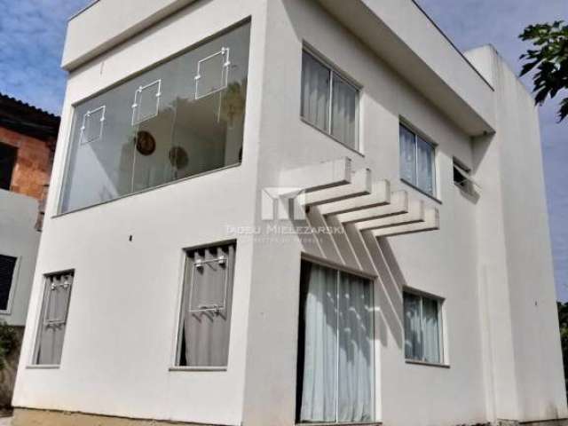 Casa à venda no bairro Alto Perequê - Porto Belo/SC