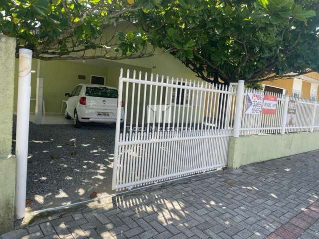 Casa à venda no bairro Perequê - Porto Belo/SC