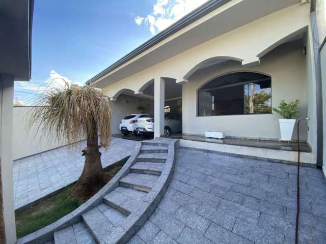 Linda casa com 3 dormitórios, 176 m² - venda por R$ 1.050.000 ou aluguel por R$ 5.608/mês - Jardim Ipiranga - Americana/SP